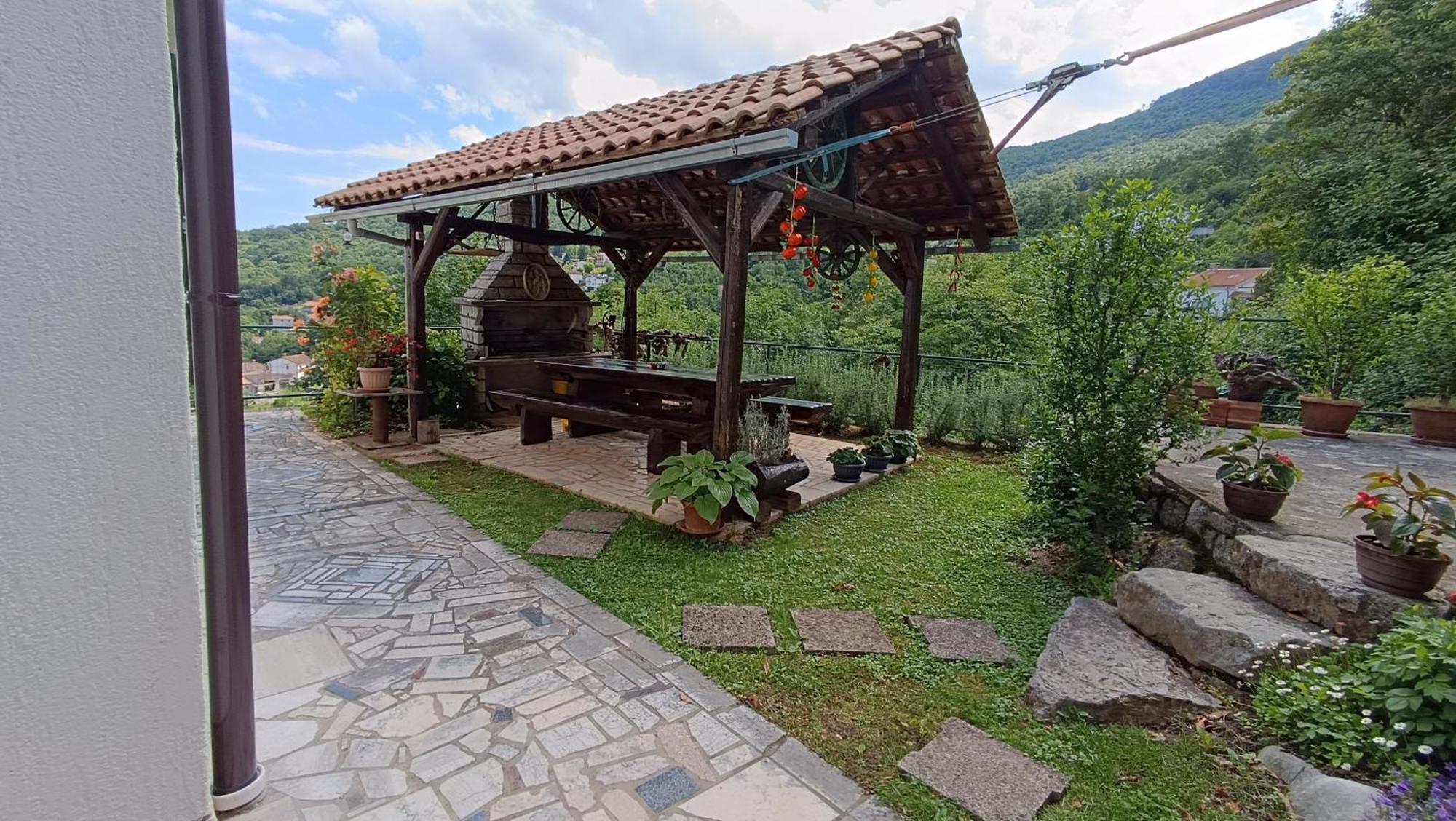 Zdenka-5 Km From Opatija Apartman *